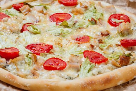 Пицца Цезарь с курицей