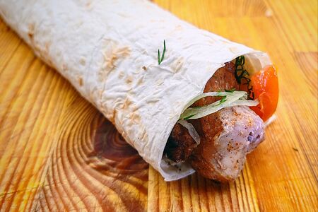 Шашлык свиной в лаваше 