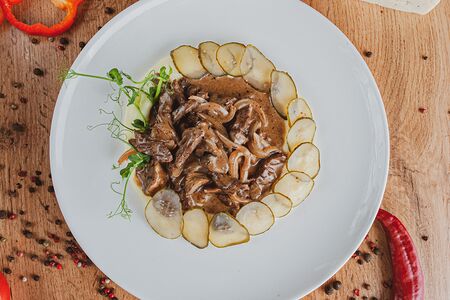 Бефстроганов