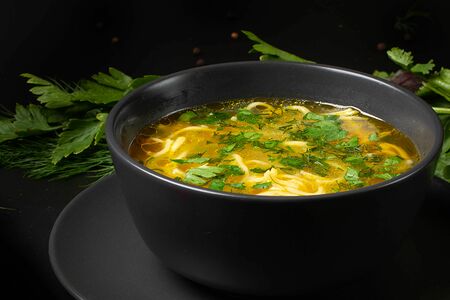 Куриный суп с лапшой