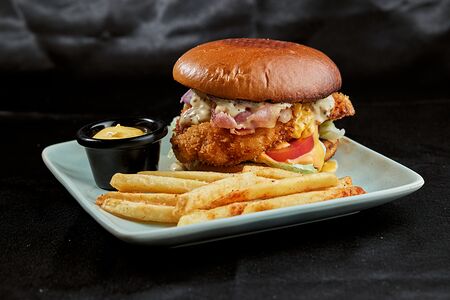 Бургер с хрустящей курочкой