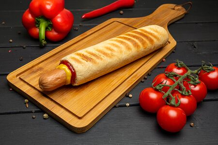 Хот-Дог французский с говяжьей сосиской