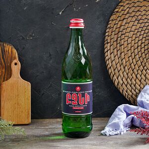 Минеральная вода Бжни