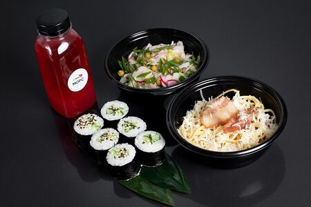 Ланч №9: Карбонара, салат, морс, ролл с огурцом