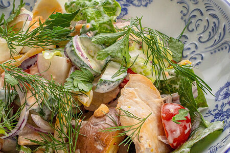 Салат с цыплёнком