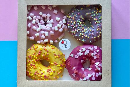 Пончики в подарочной упаковке 