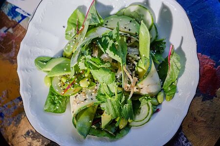 Салат из зеленых овощей