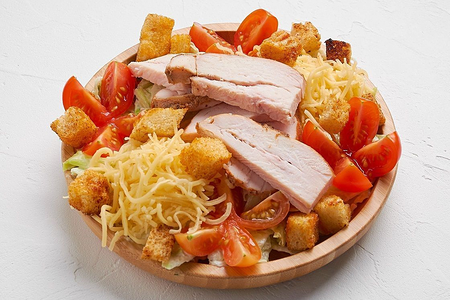 Салат Цезарь с курицей