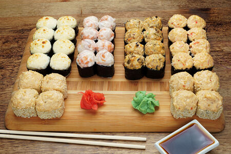 Сет 40 шапок