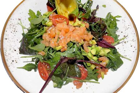 Тартар из форели шеф-посола 