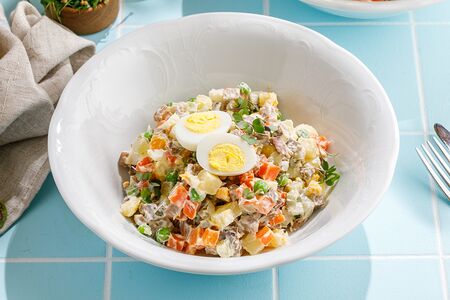 Оливье с говяжьим языком