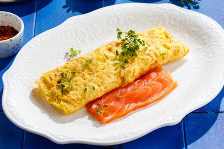 Омлет с лососем