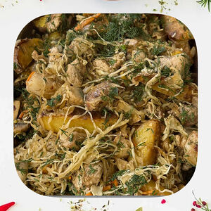 Жаркое из свиной шеи и квашеной капусты