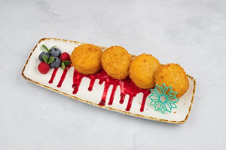 Сулугуни жаренный в сухарях