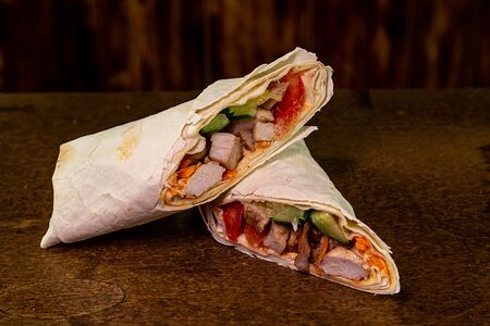 Шаурма со свининой и соусом гриль