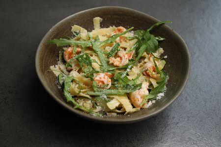 Тальятелле Креветки и руккола