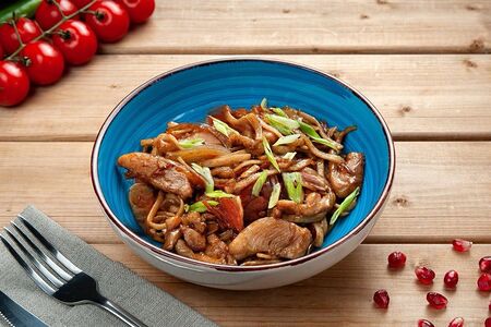 Вок с цыпленком