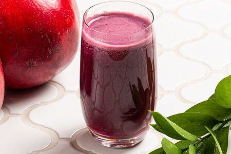 Свежевыжатый гранатовый сок