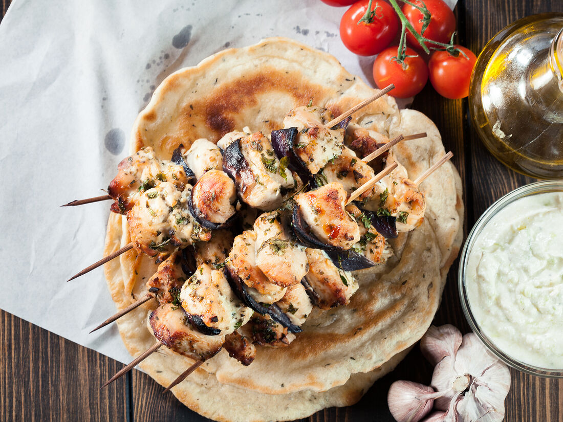 Шампур и мангал