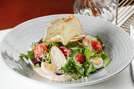 Цезарь с курицей