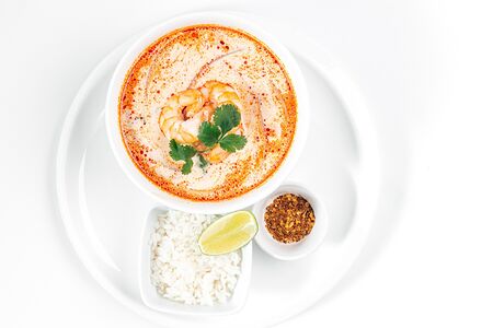 Суп Том ям с креветками