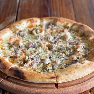 Пицца с морепродуктами