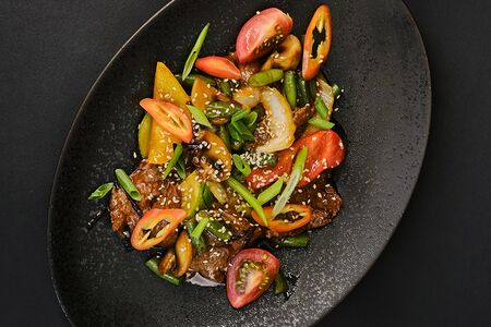 Гриль-салат с говядиной