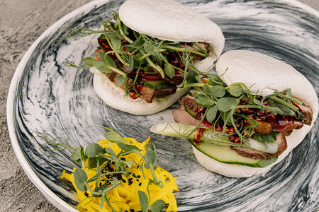 Паровые булочки Бао с уткой