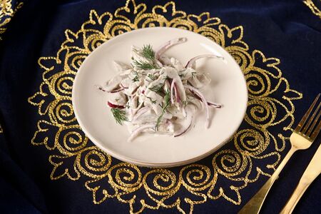 Грузди со сметаной