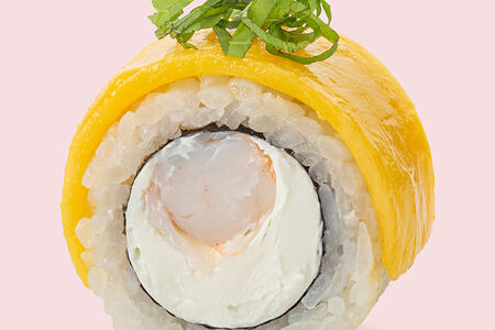 Ролл с лососем и сладким манго