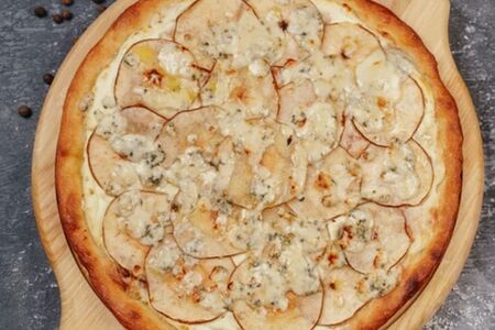 Пицца  Груша-горгонзола