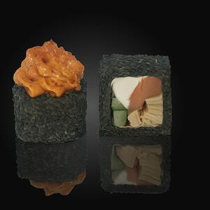 Запеченный ролл с копченым лососем