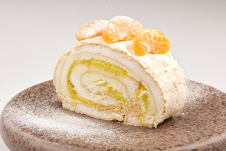 Меренговый рулет с лимонным курдом