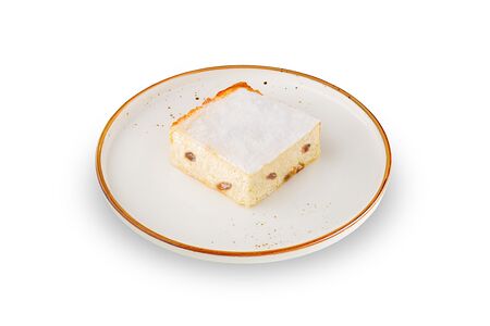 Творожная запеканка с изюмом