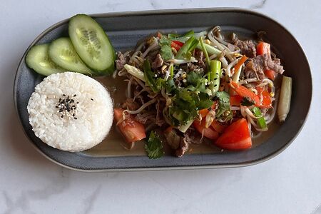 Бо сао с ростками бобов