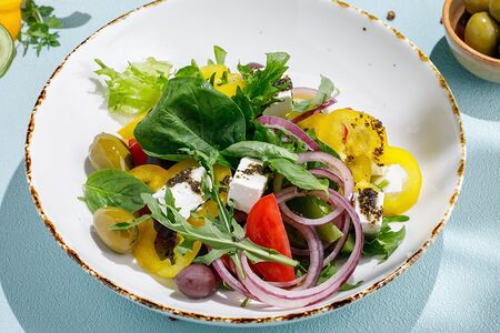 Салат с иранской брынзой