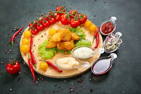 Куриные наггетсы