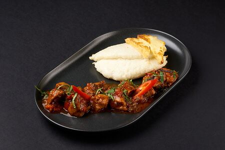 Чашушули из мраморной говядины с мамалыгой