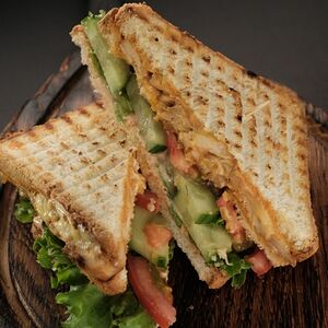 Հավով քլաբ սենդվիչ