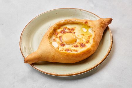 Хачапури по-аджарски