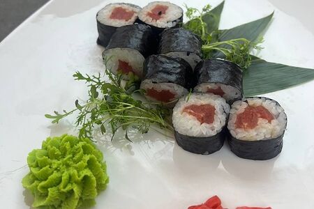 Маки с тунцом