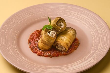 Хачо, рулетики из баклажан