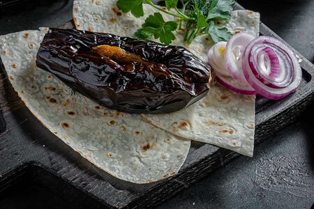 Шашлык из свежих баклажанов