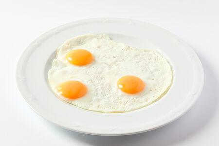 Яичница из трех яиц