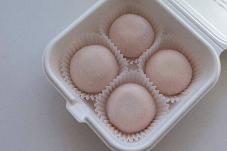 Моти  клубничные 