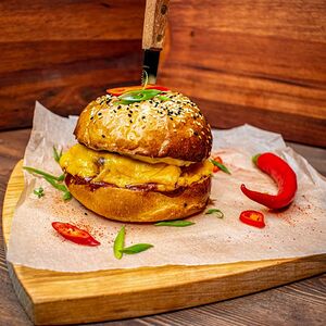 Бургер из мраморной говядины