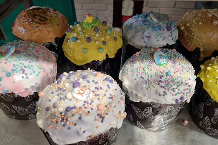 Кулич Пасхальный с изюмом