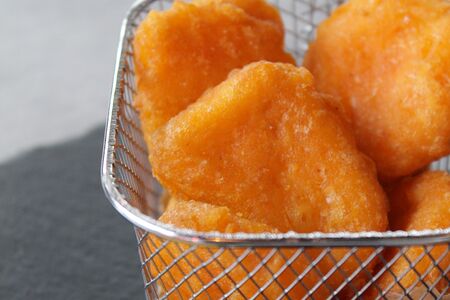 Куриные наггетсы