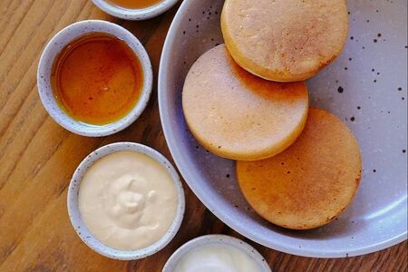 Панкейки с соусом на выбор