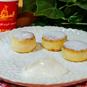 Сырники со сметаной